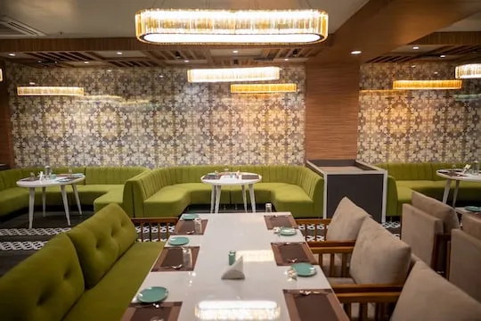The Royal Dining #3